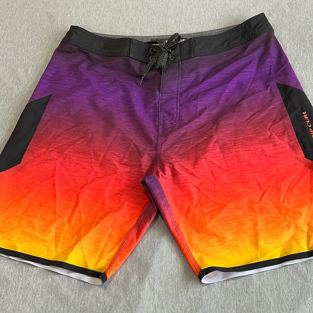 RIP CURL MIRAGE surf 🏄🏾 shorts 🩳